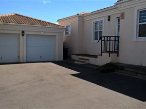 3 Bed Townhouse in D Urbanvale