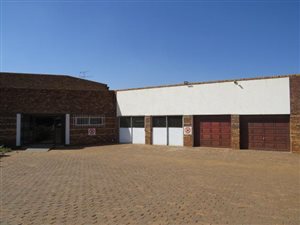 35 ha Land available in Pomona