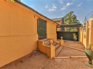 9 Bed House in Richmond