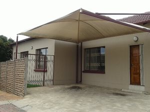 3 Bedroom Cluster in Edenglen
