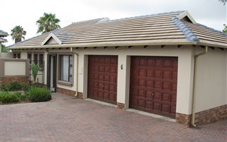2 Bedroom Townhouse in Valleyview Estate