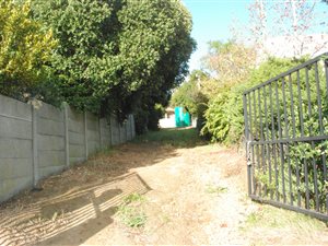 1123 m² Land available in Steynsrust