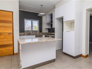 2 Bed Apartment in Bryanston