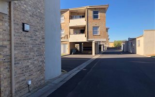 1 Bedroom Apartment in Uitzicht