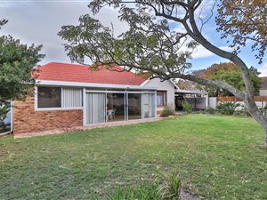 3 Bed House in Meadowridge
