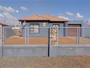 3 Bed House in Roodewal and surrounds