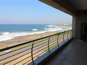 100 m² Commercial space in Uvongo
