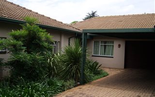 3 Bedroom House in Eldoraigne