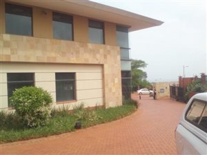 414 m² Commercial space in La Lucia