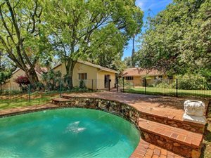 4 Bed House in Hurlingham