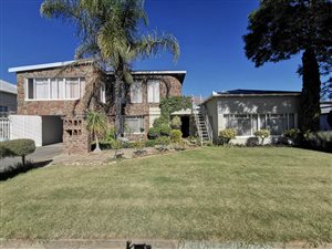 4 Bed House in Cradock