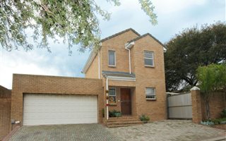 2 Bedroom House in Uitzicht