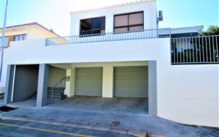 3 Bedroom House in Strand North