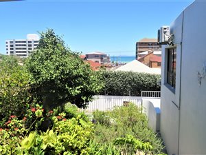 3 Bed House in Strand North