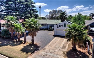 253 m² Commercial space in Florida Park