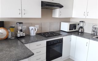 2 Bedroom Cluster in Nahoon Valley