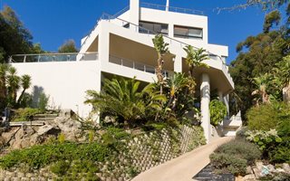 4 Bedroom House in Bantry Bay