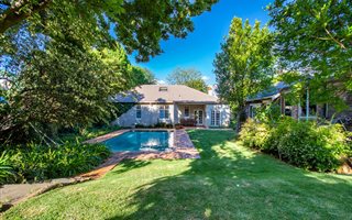 4 Bedroom House in Greenside East