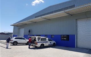 2439 m² Industrial space in Blackheath