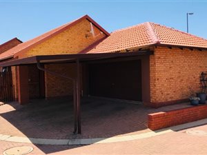 3 Bed Simplex in Willow Park Manor