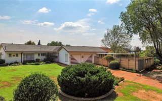 4 Bedroom House in Fichardtpark