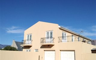 5 Bedroom House in Sunset Beach