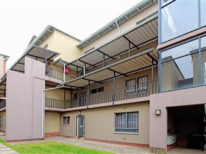 2 Bed Apartment in Erand Gardens