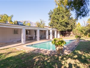 4 Bed House in Die Boord