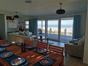 2 Bed House in Oyster Bay