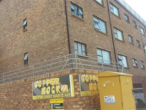 2 Bed Apartment in Alberton