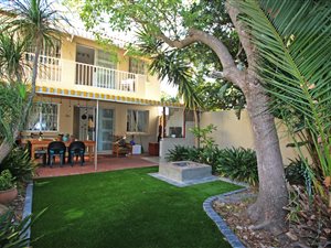 3 Bed Townhouse in Stellenberg