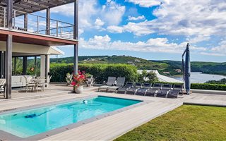 6 Bedroom House in West Bank
