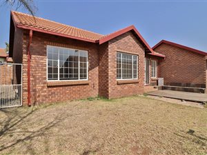 2 Bed Townhouse in The Reeds