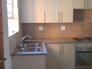 2 Bed Apartment in Montana Park