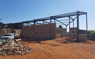 1040 m² Commercial space in Shakas Rock