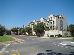 2 Bed Apartment in Paulshof