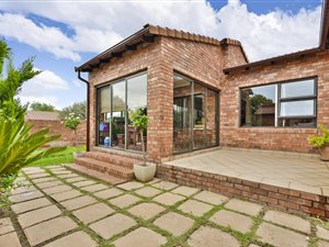 3 Bed Cluster in North Riding
