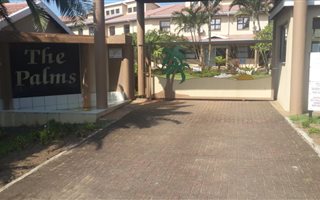 2 Bedroom Apartment in Palm Beach