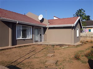 3 Bed House in Castlehill