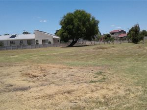 2400 m² Land available in Graafwater