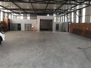 565 m² Commercial space in East Lynne