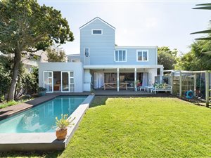 6 Bed House in Kommetjie