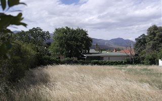 992 m² Land available in Riviersonderend