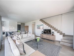 2 Bed Apartment in Steyn City