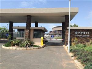 649 m² Land available in Desainagar
