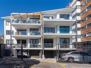 2 Bed Apartment in Three Anchor Bay