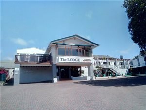 2400 m² Commercial space in East Bank