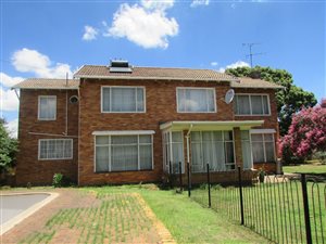 4 Bed House in Pollak Park