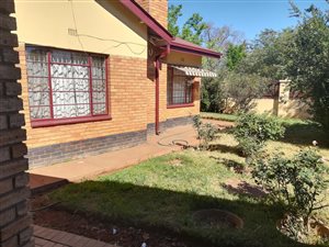 3 Bedroom House in Diamant Park