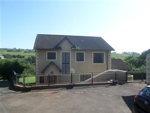 3 Bed Townhouse in Clifton Hill Estate